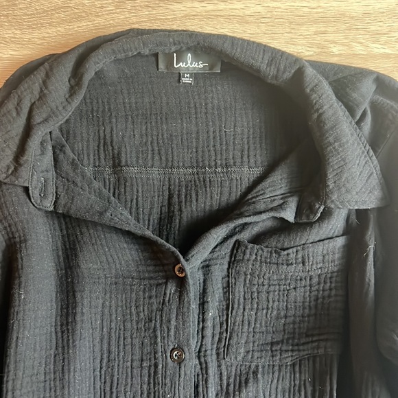 Lulu’s Top - Picture 3 of 4